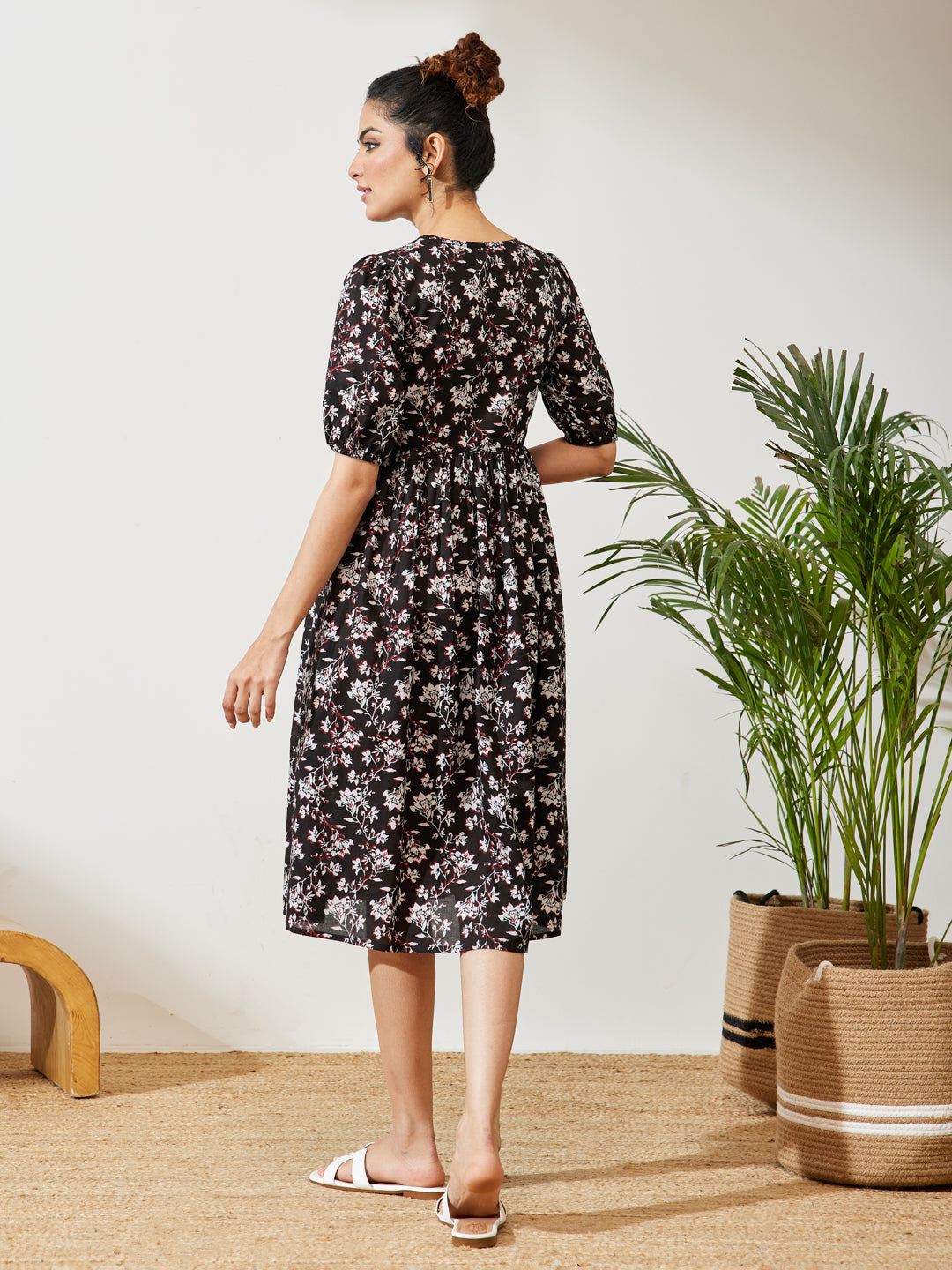 Janasya Black Gathered Cotton Dress - Dista