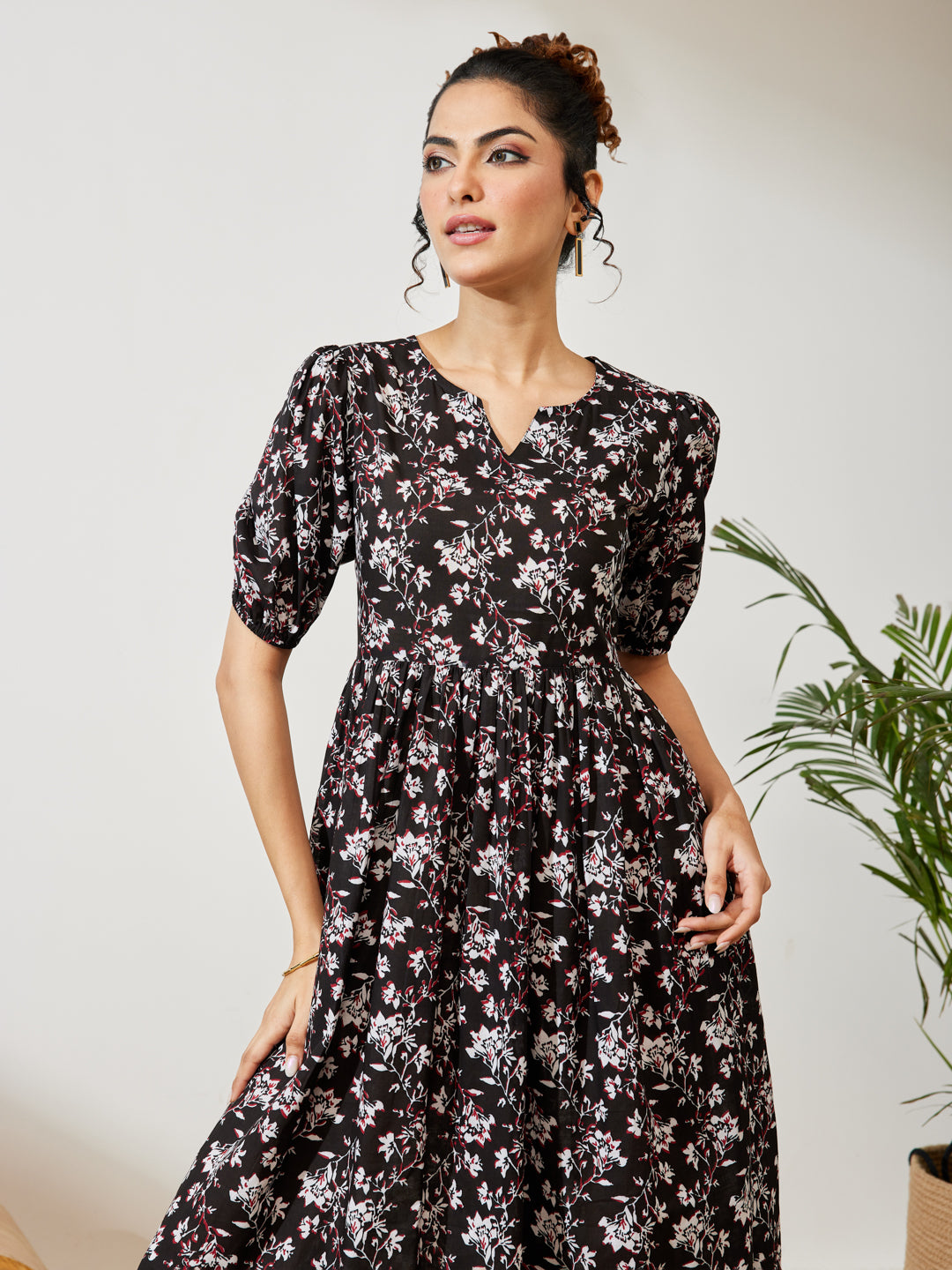 Janasya Black Gathered Cotton Dress - Dista