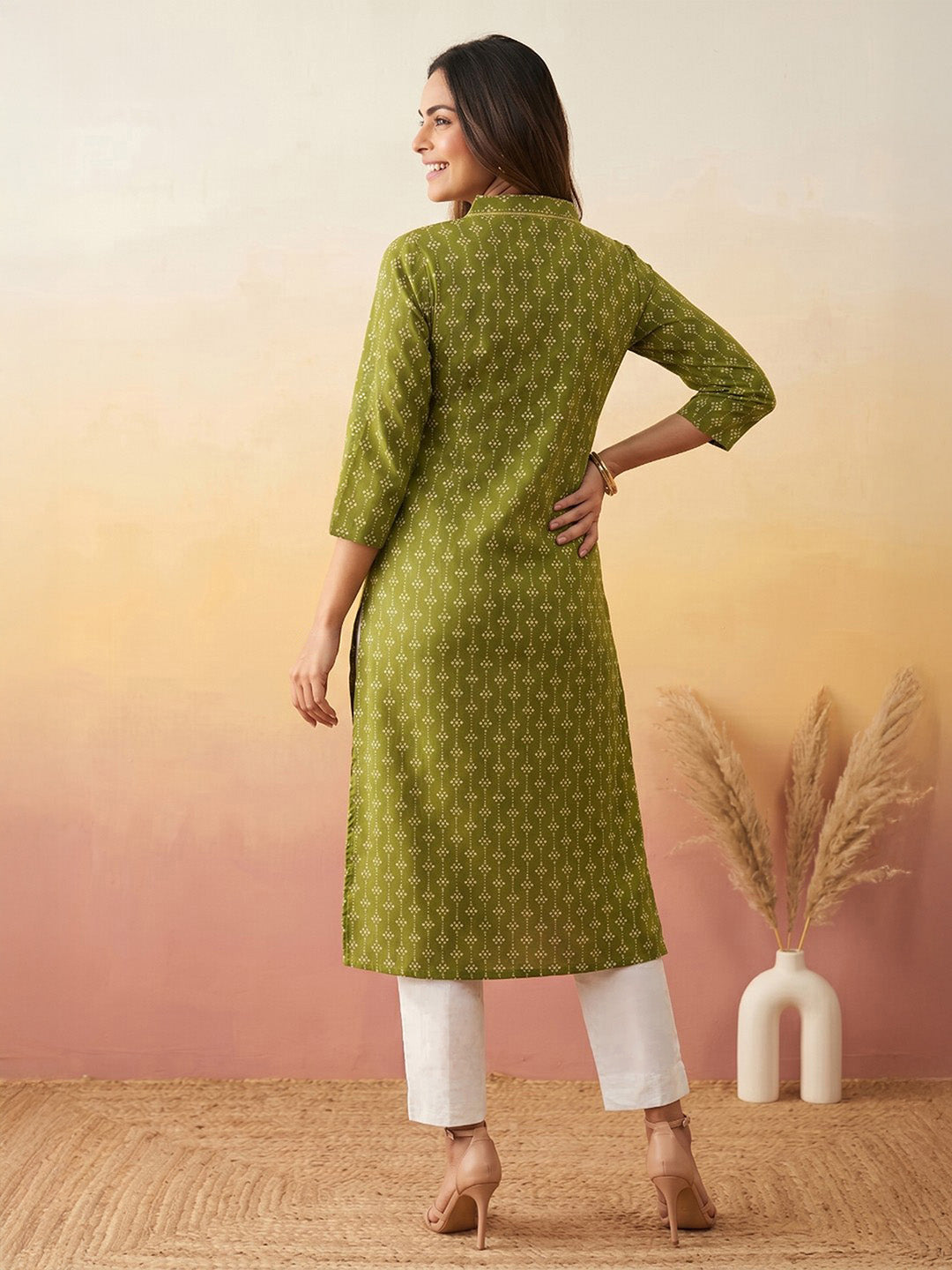 Janasya Olive Straight Cotton Kurta - Dista