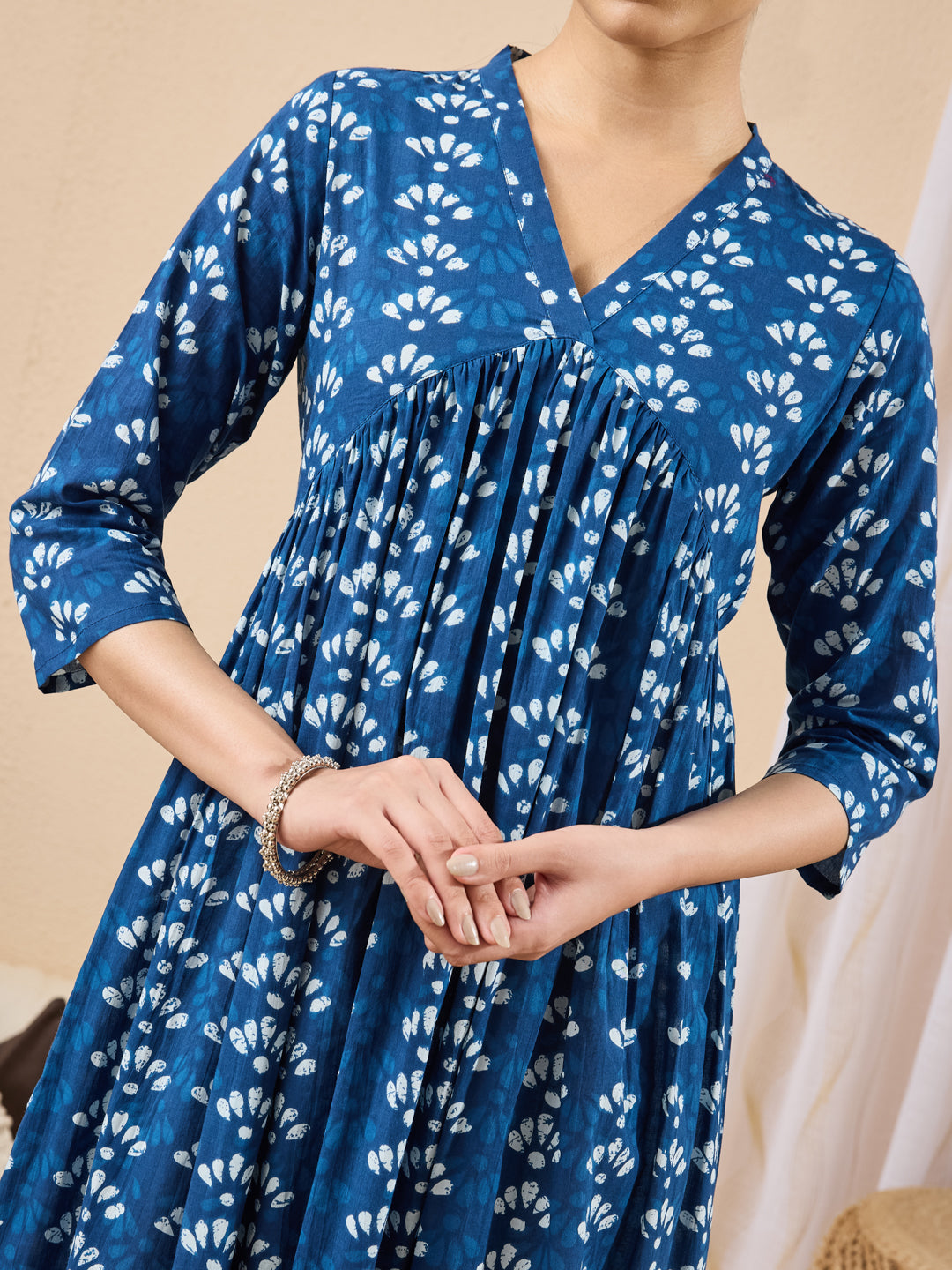 Janasya Blue Gathered Cotton Kurta - Dista