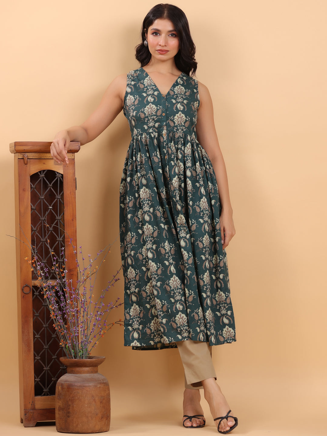 Janasya Dark Green Cambric Ethnic Motifs Kurta - Distacart