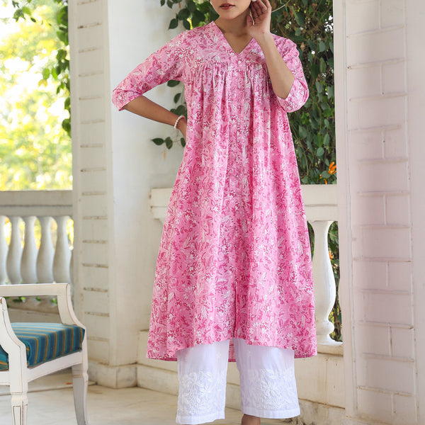 Janasya Light Cotton Floral Empire Kurta