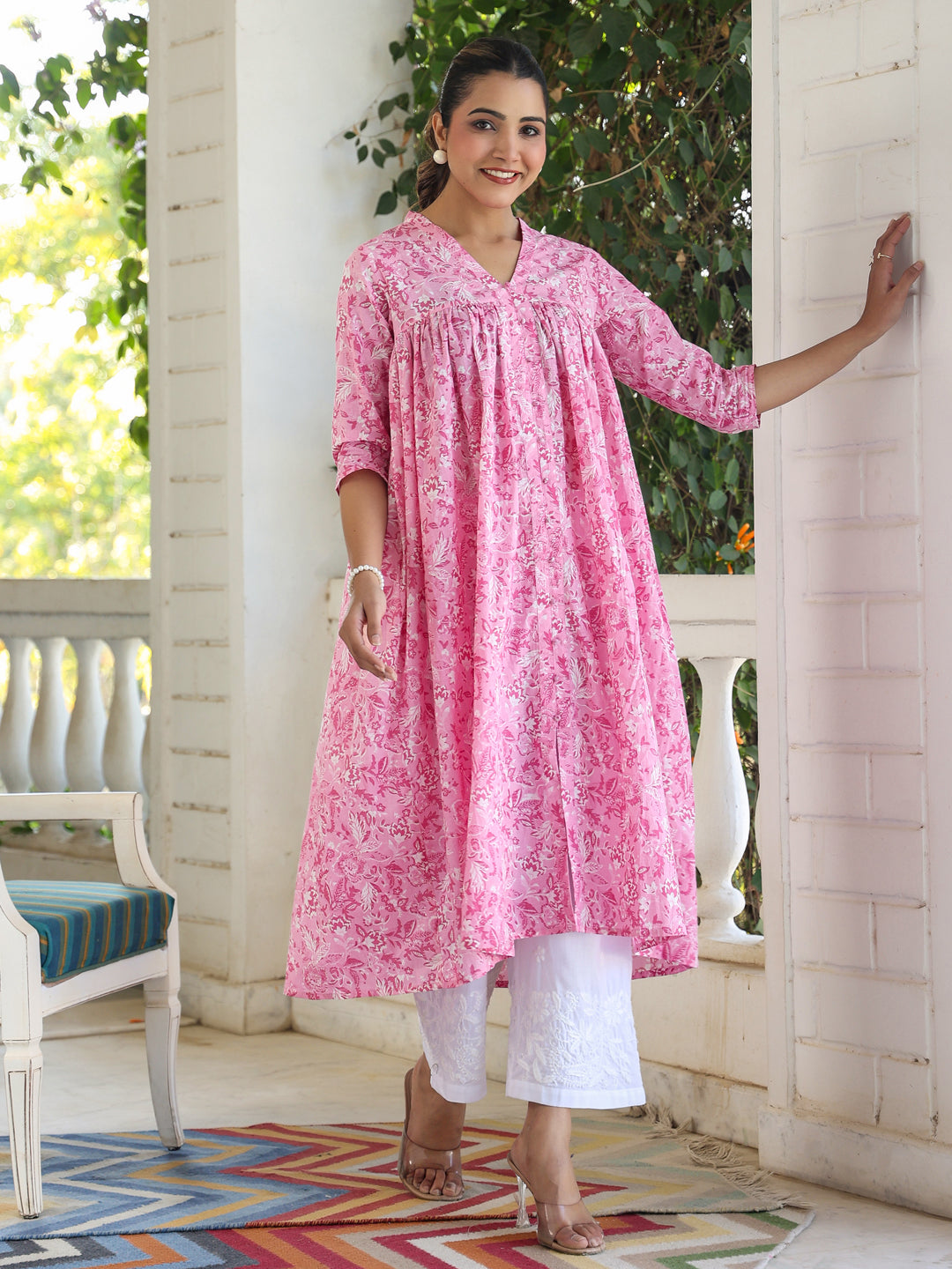 Janasya Light Cotton Floral Empire Kurta