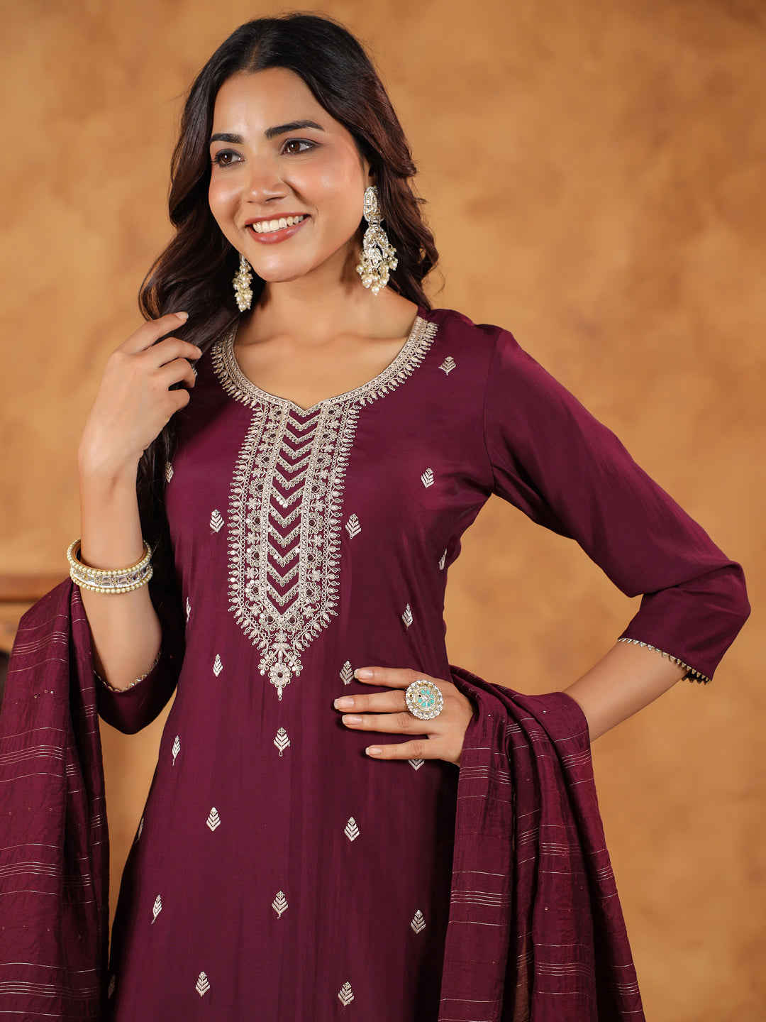 Janasya Dark Chanderi Embroidered Straight Kurta Set
