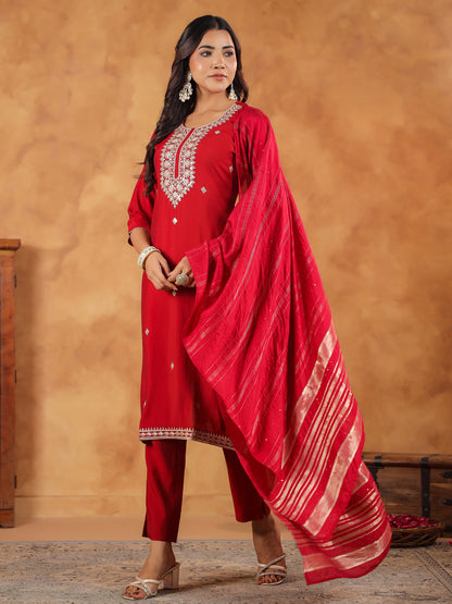 Janasya Dark Chanderi Embroidered Straight Kurta Set - Distacart
