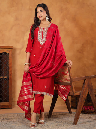 Janasya Dark Chanderi Embroidered Straight Kurta Set