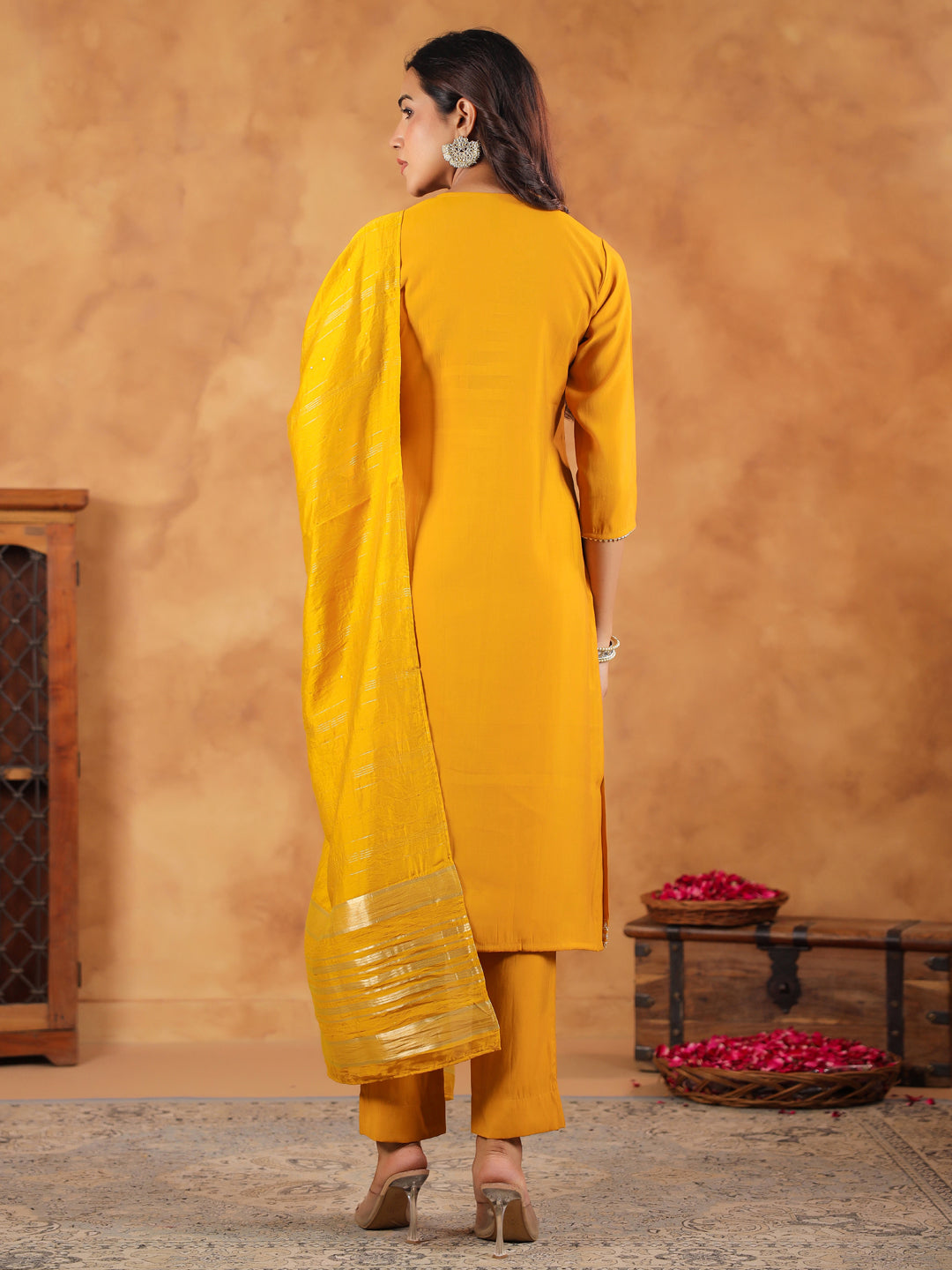 Janasya Bright Chanderi Embroidered Straight Kurta Set - Distacart