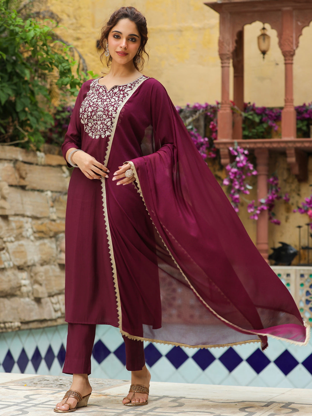 Janasya Dark Chanderi Yoke Embroidery Straight Kurta Set