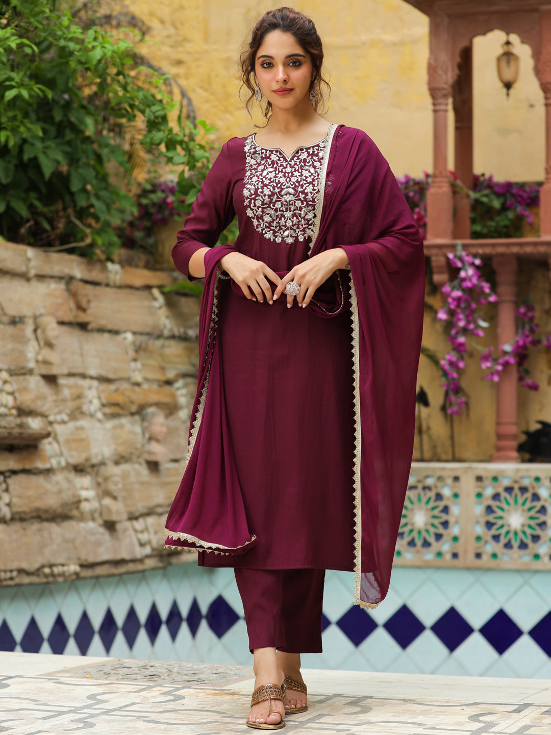 Janasya Dark Chanderi Yoke Embroidery Straight Kurta Set