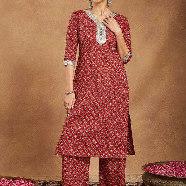 Janasya Dark Cotton Floral Straight Kurta Set