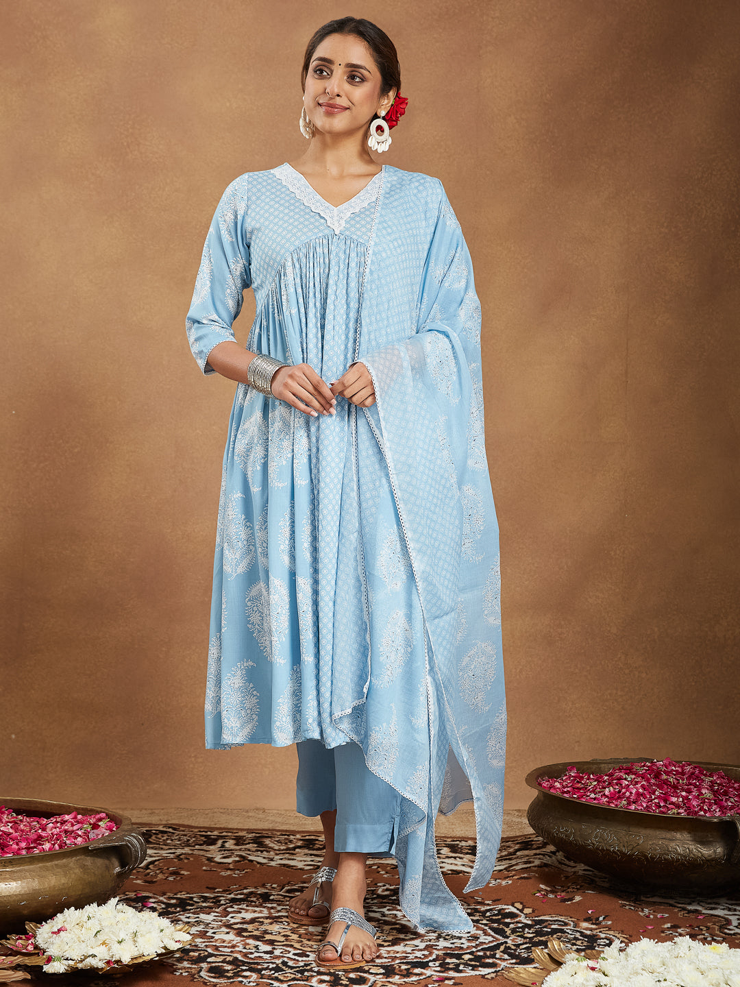 Janasya Light Rayon Ethnic Motifs A-Line Kurta Set