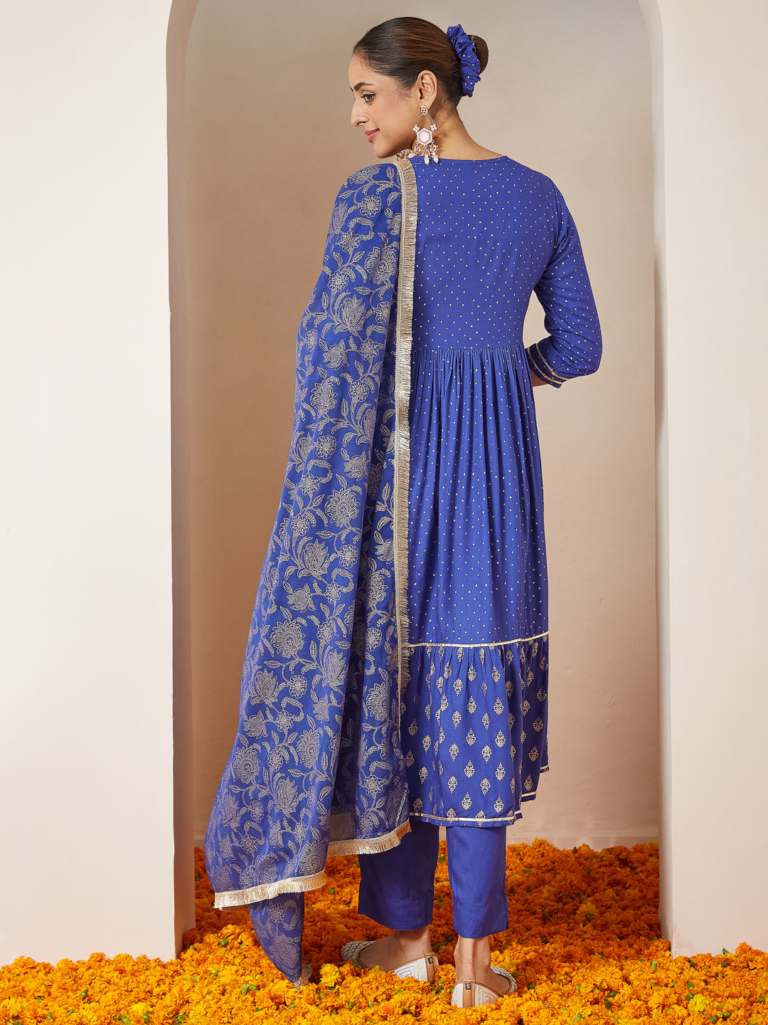 Janasya Dark Cotton Foil Print A-Line Kurta Set