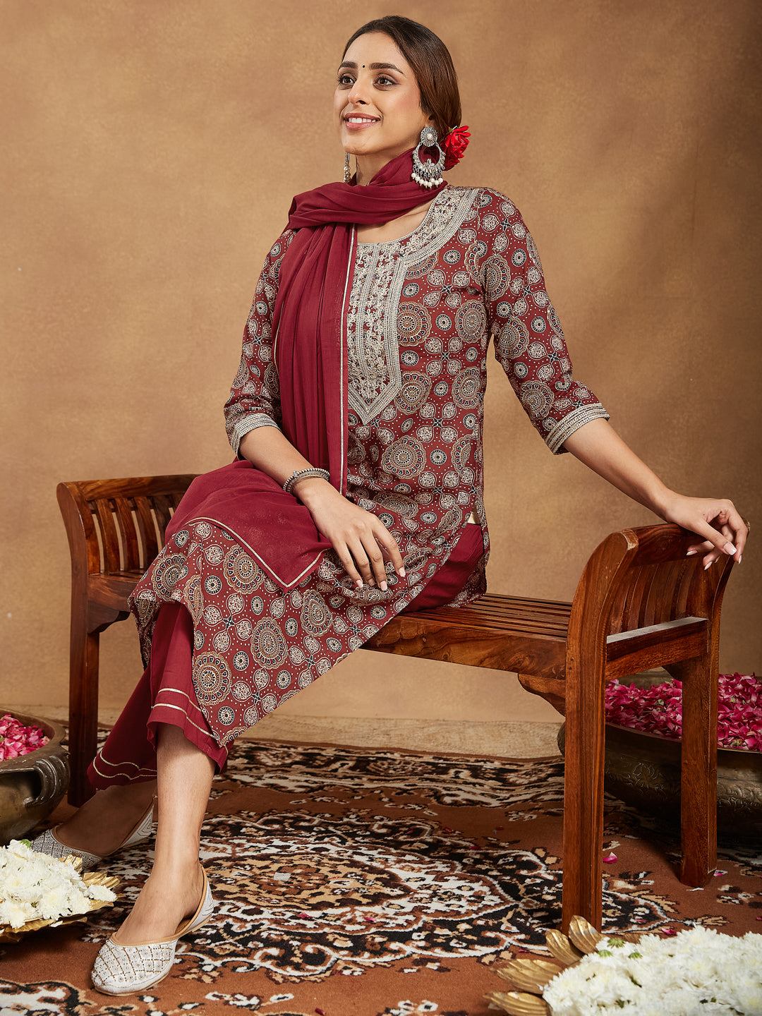 Janasya Dark Cotton Ethnic Motifs Straight Kurta Set