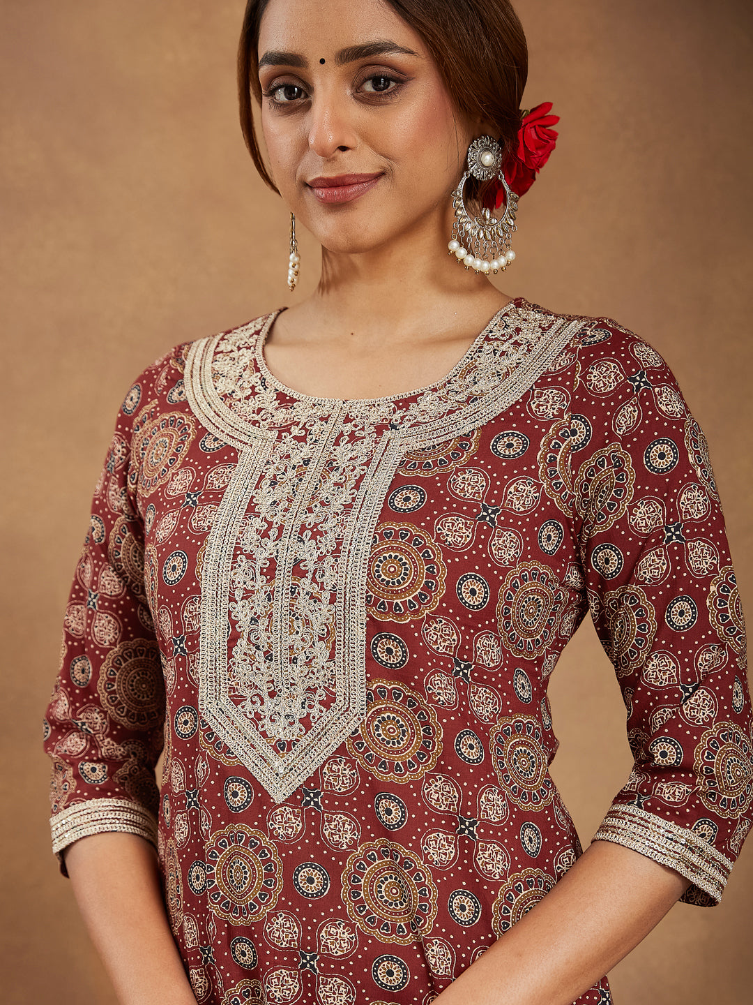 Janasya Dark Cotton Ethnic Motifs Straight Kurta Set