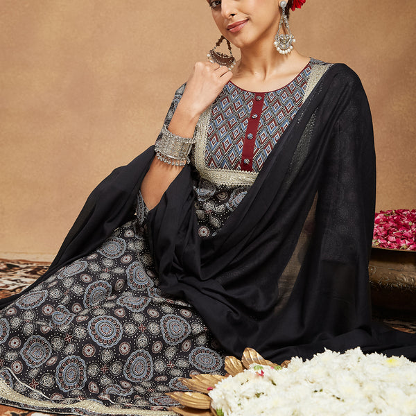 Janasya Dark Cotton Ajrakh Straight Kurta Set