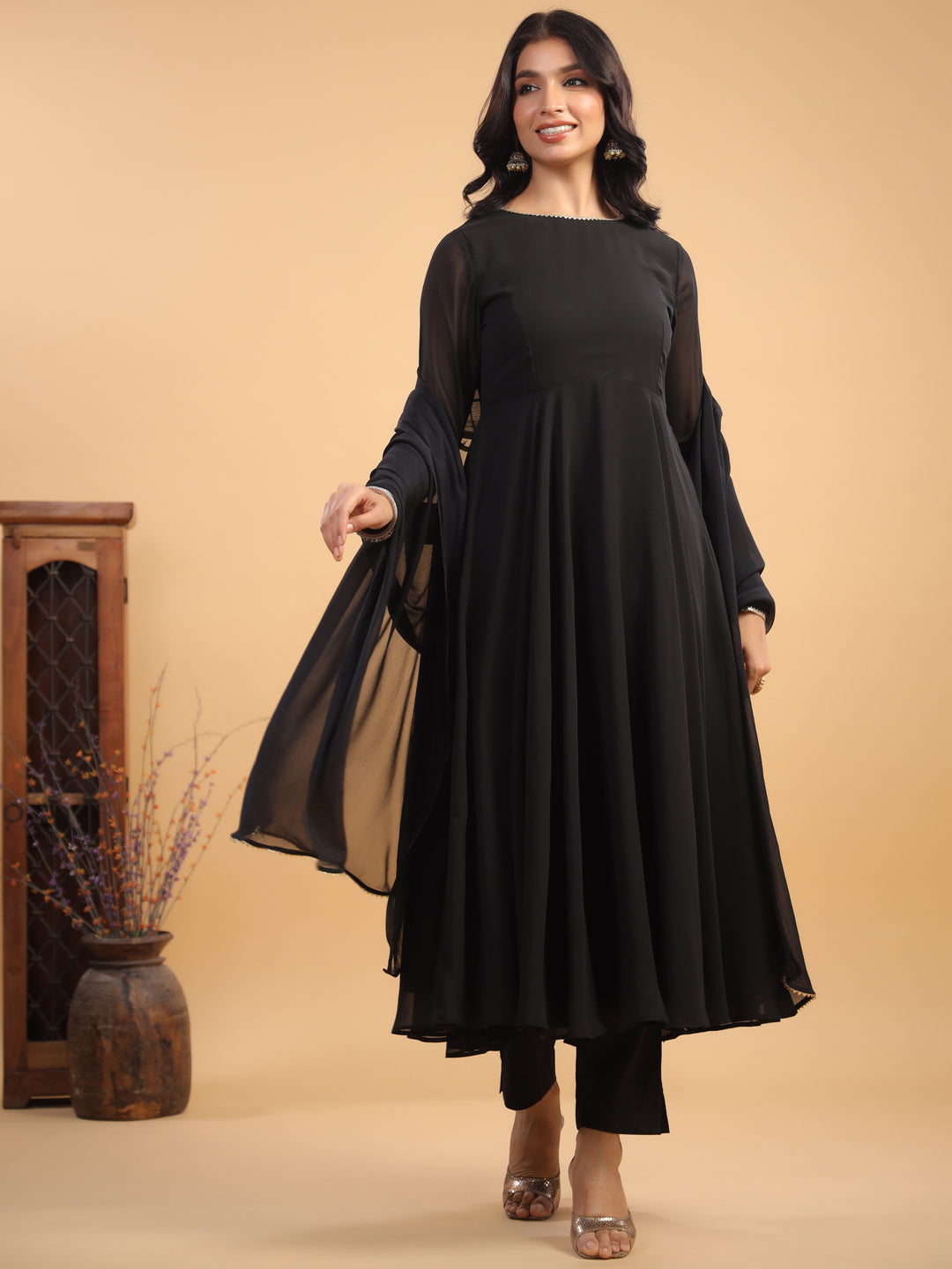 Janasya Dark Georgette Solid Anarkali Kurta Set - Distacart