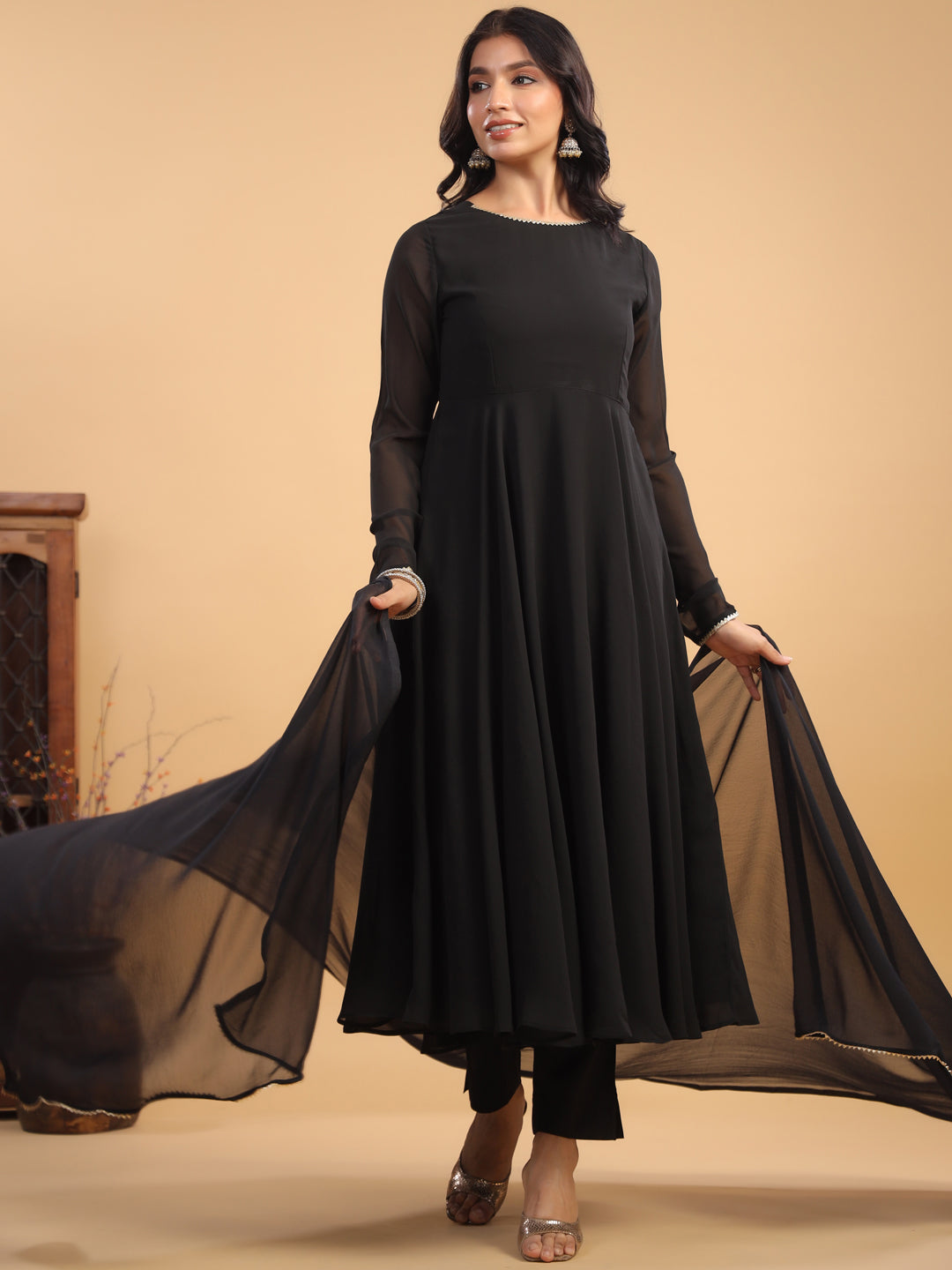Janasya Dark Georgette Solid Anarkali Kurta Set - Distacart
