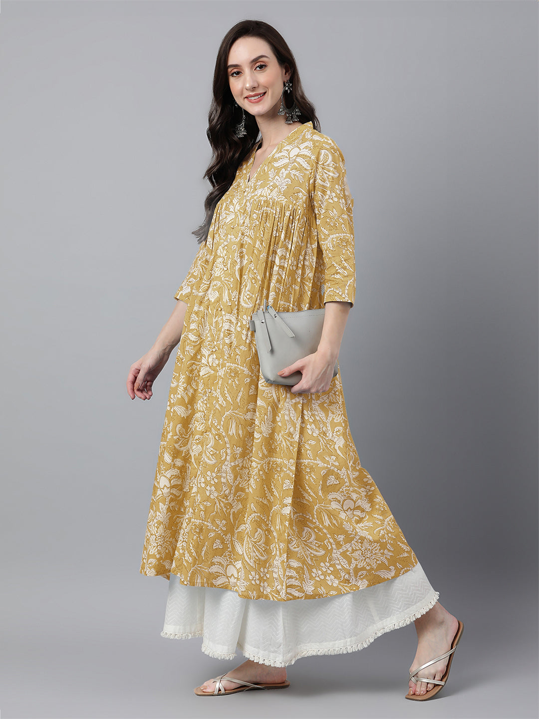 Janasya Light Cotton Floral Flared Kurta