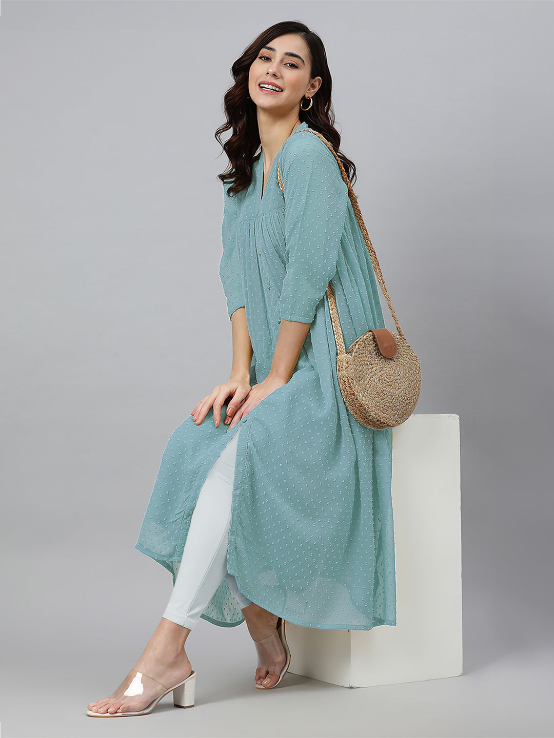 Janasya Light Dobby Chiffon Self Design Flared Kurta