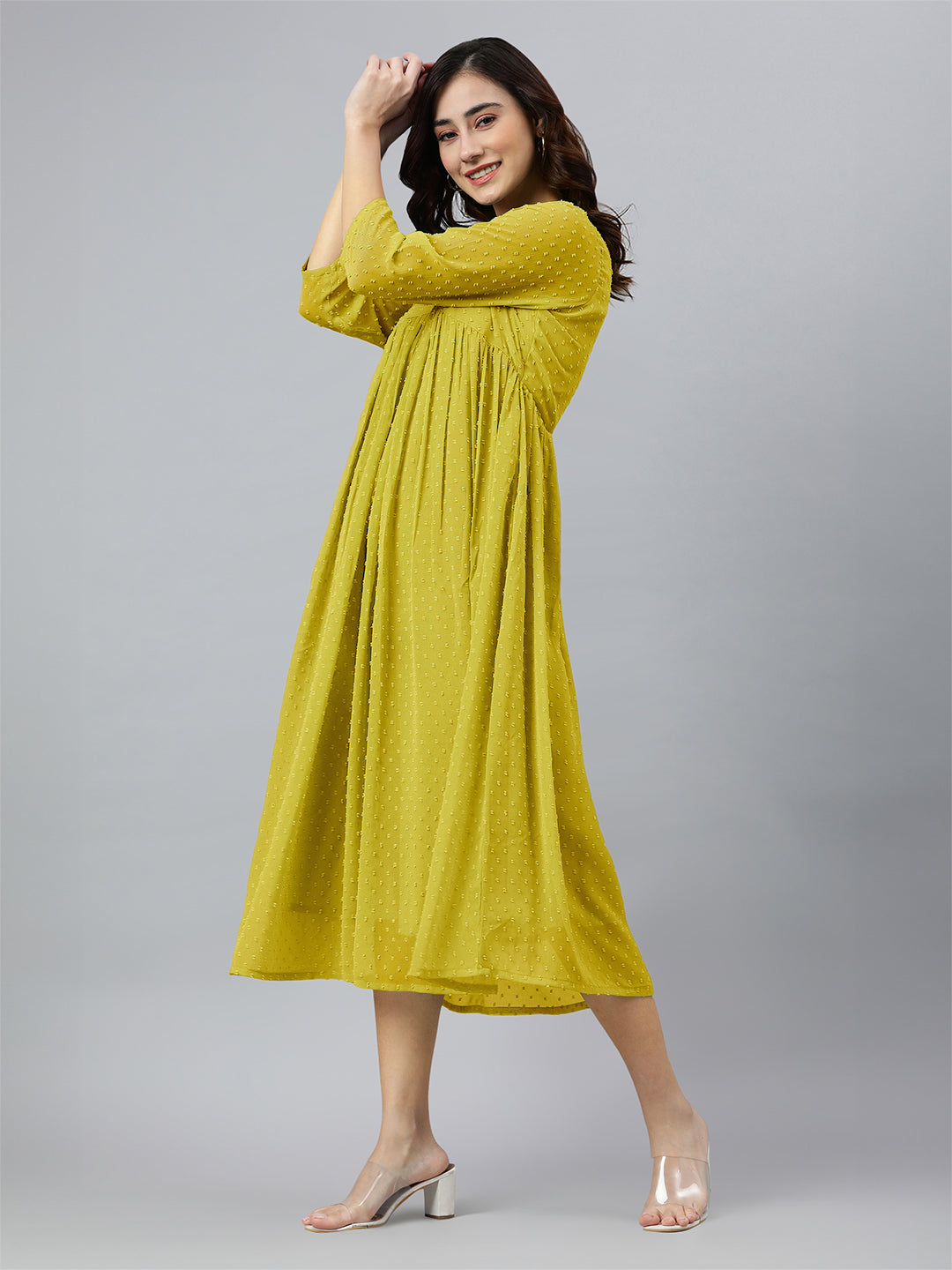 Janasya Bright Dobby Chiffon Self Design Flared Kurta