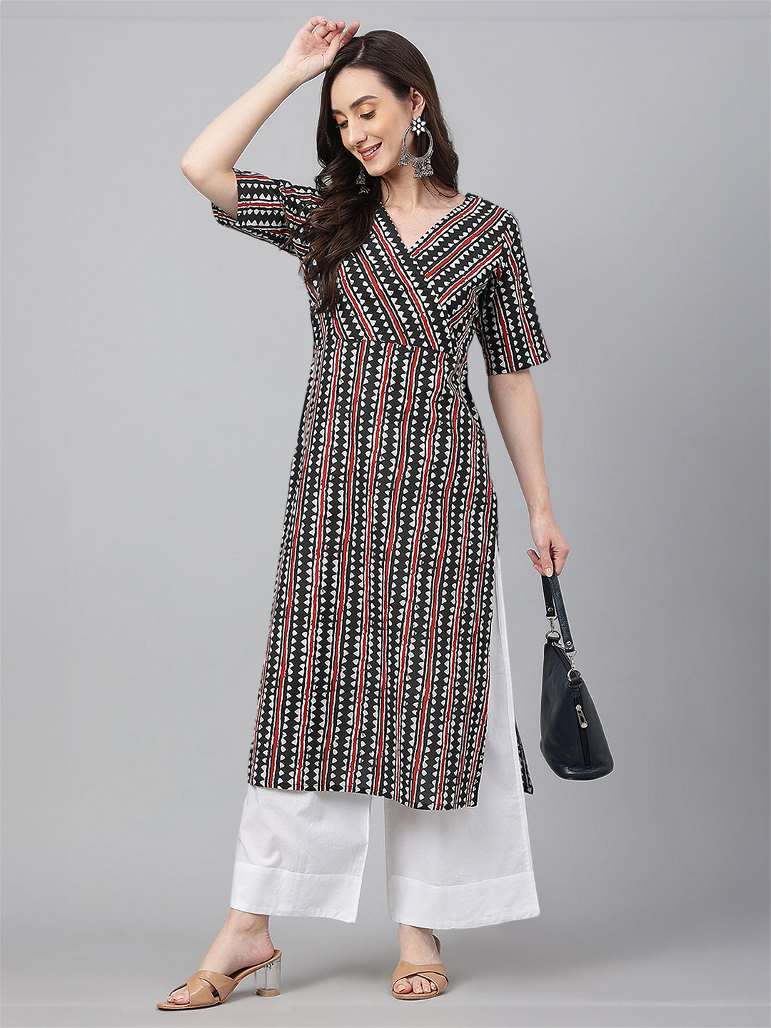 Janasya Dark Cotton Geometric Straight Kurta - Distacart