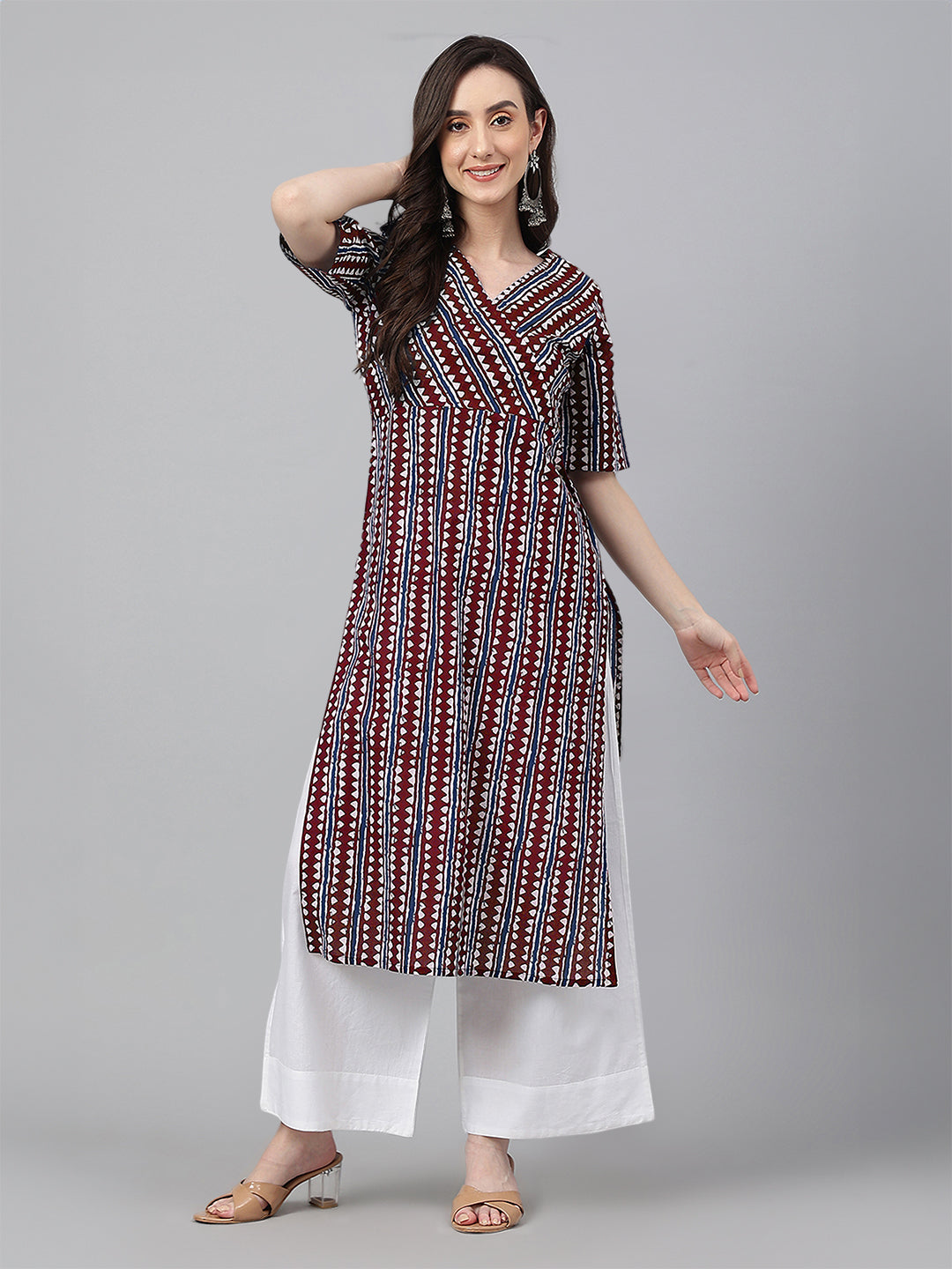 Janasya Dark Cotton Geometric Straight Kurta