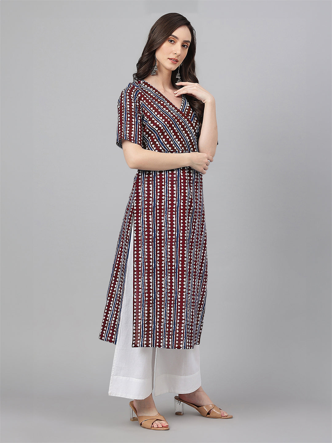 Janasya Dark Cotton Geometric Straight Kurta