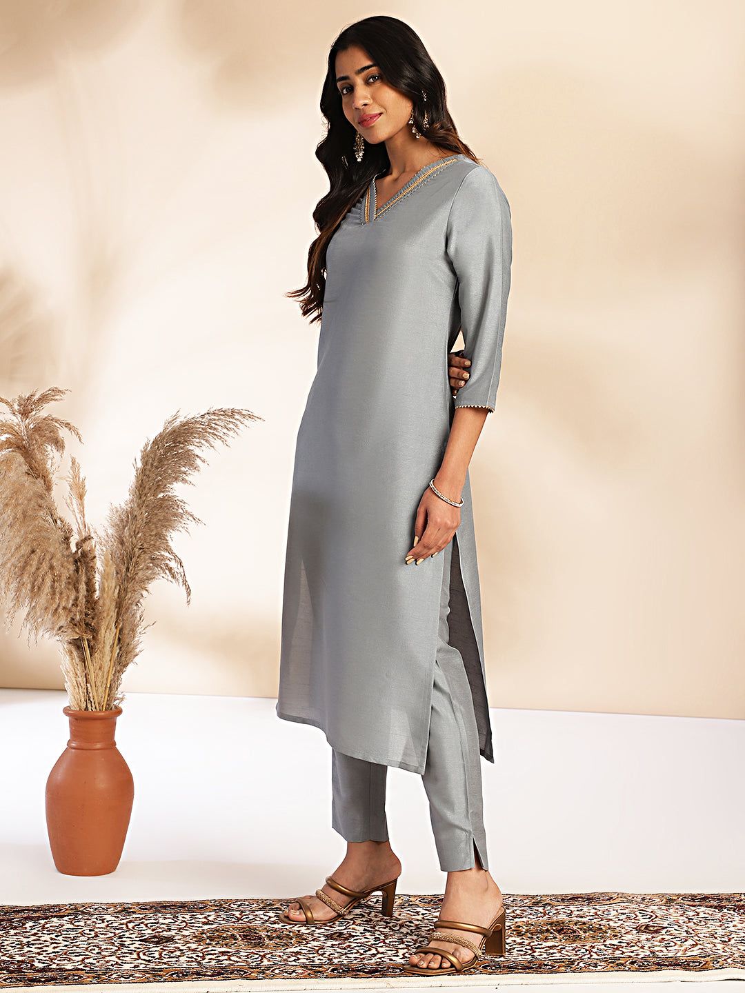 Janasya Grey Crepe Silk Solid Regular Kurta Set - Distacart