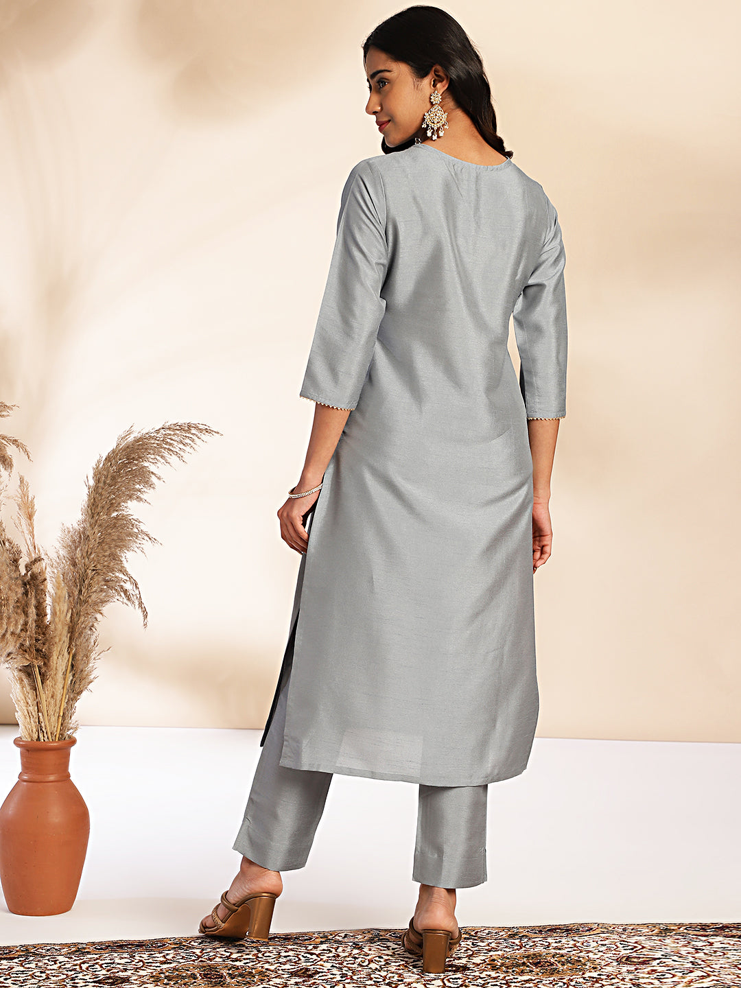 Janasya Grey Crepe Silk Solid Regular Kurta Set - Distacart