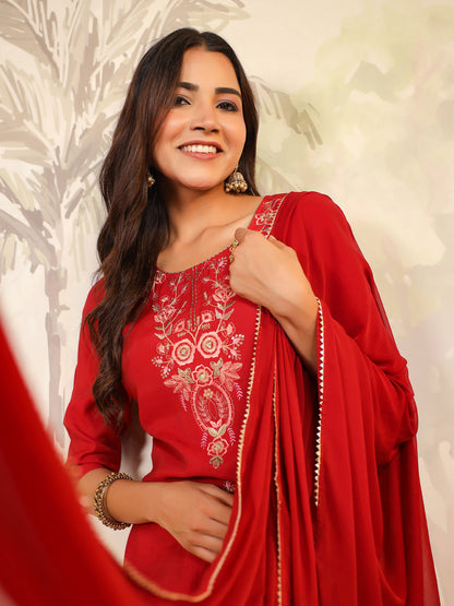 Janasya Dark Chanderi Embroidered Straight Kurta Set - Distacart