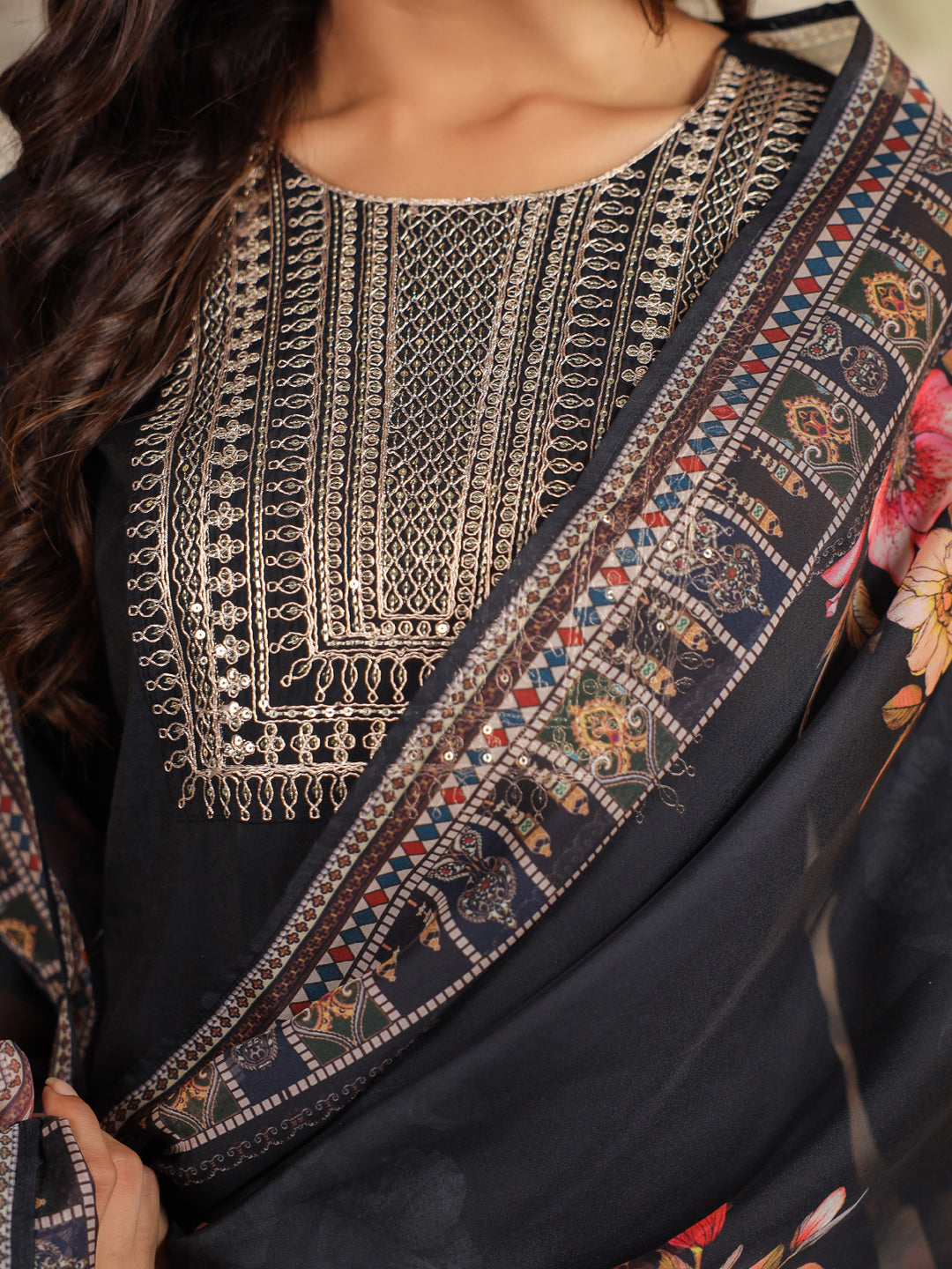 Janasya Dark Chanderi Yoke Embroidery Straight Kurta Set
