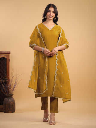 Janasya Light Chanderi Solid Straight Kurta Set