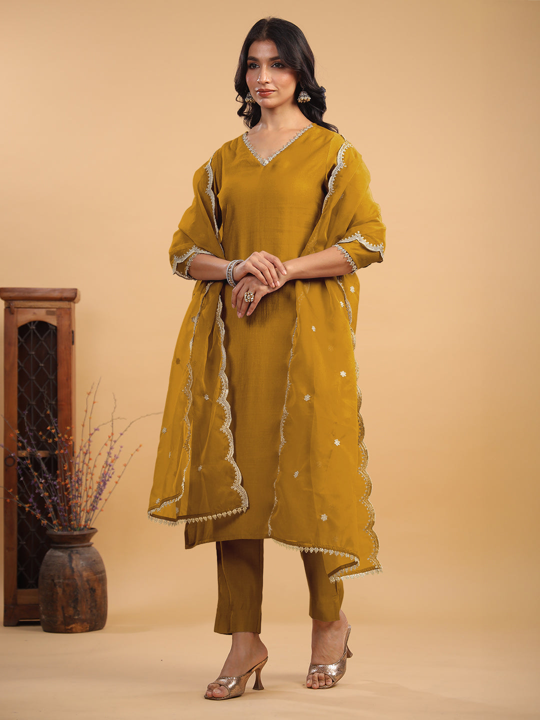 Janasya Light Chanderi Solid Straight Kurta Set