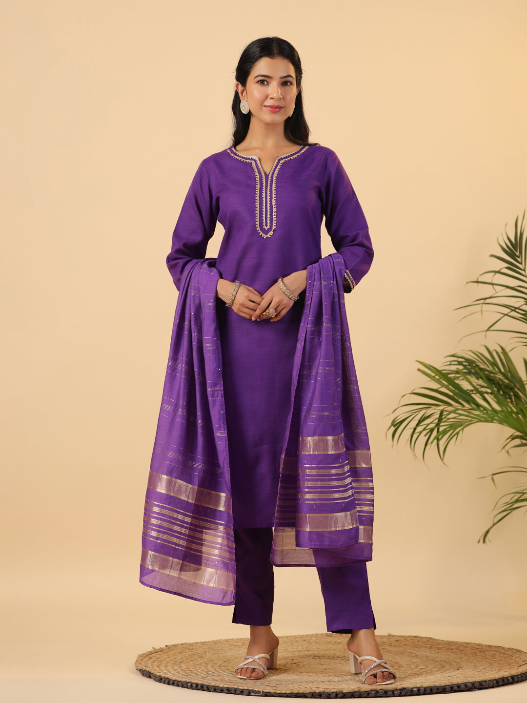Janasya Bright Cotton Blend Solid Straight Kurta Set