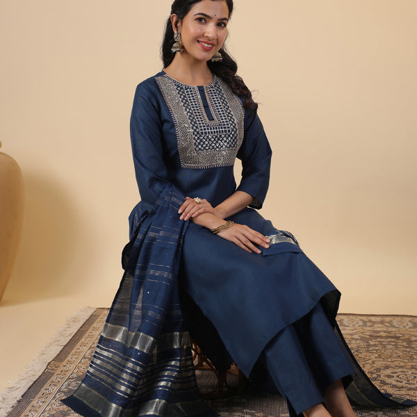 Janasya Bright Cotton Blend Embroidered Straight Kurta Set