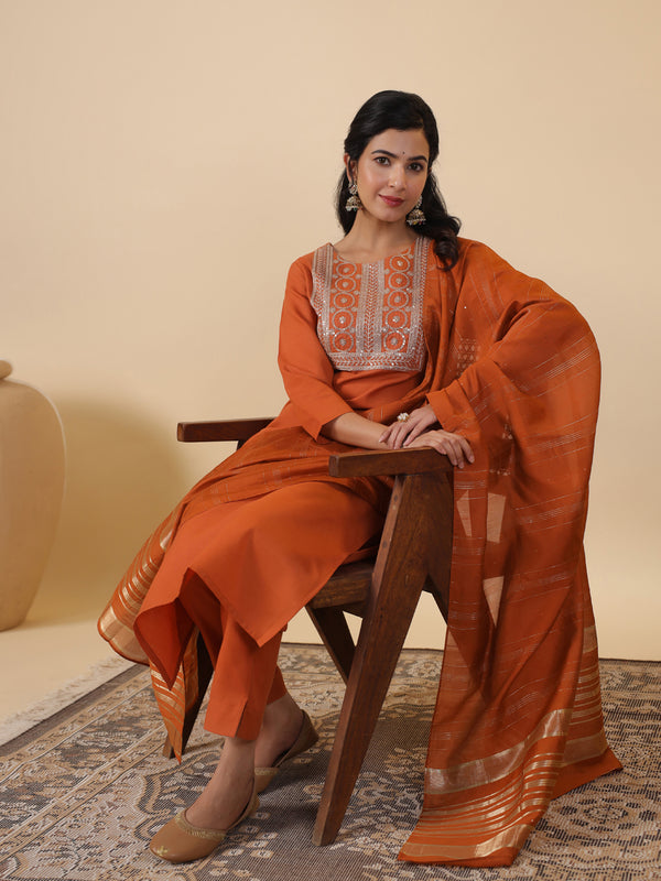 Janasya Dark Cotton Blend Yoke Embroidery Straight Kurta Set