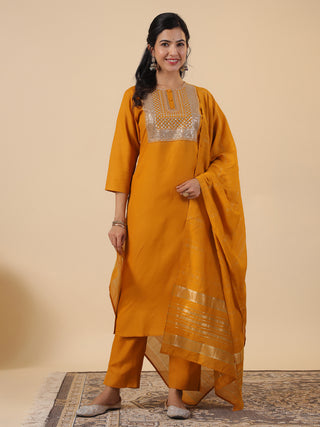 Janasya Bright Cotton Blend Yoke Embroidery Straight Kurta Set