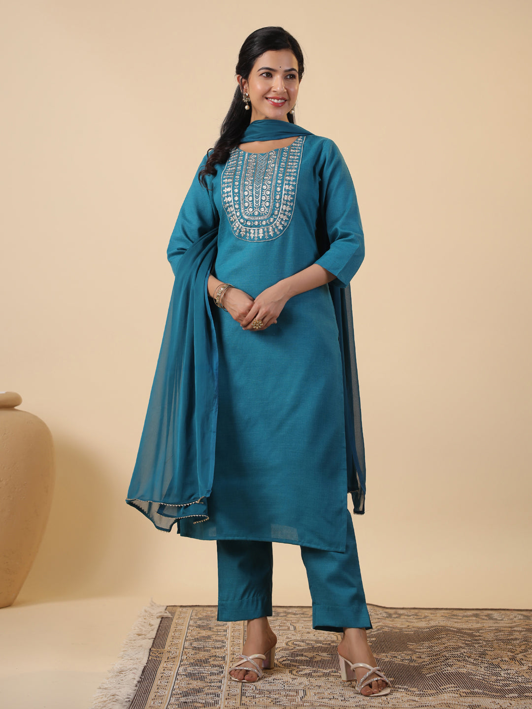 Janasya Bright Cotton Blend Embroidered Straight Kurta Set