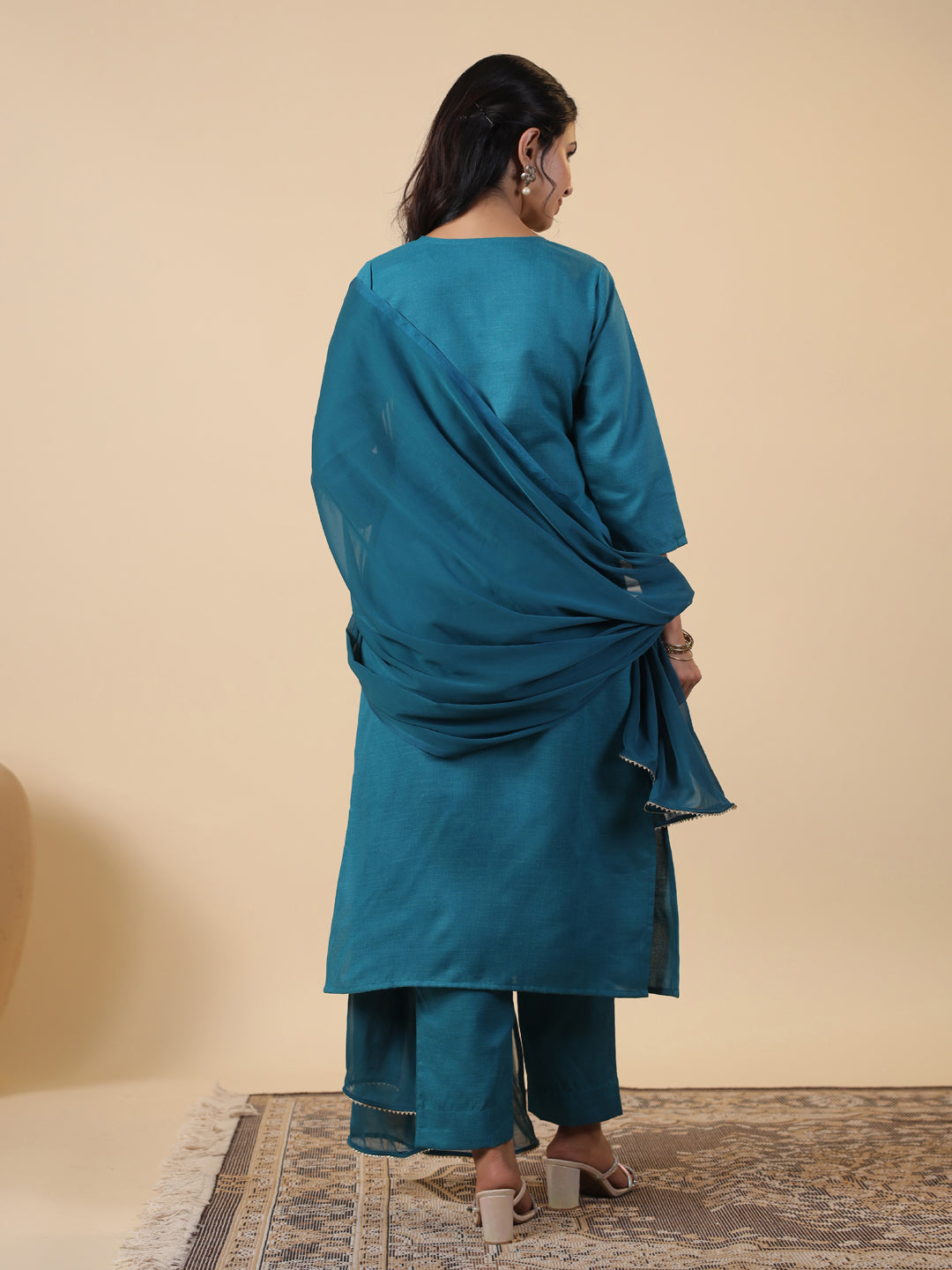 Janasya Bright Cotton Blend Embroidered Straight Kurta Set