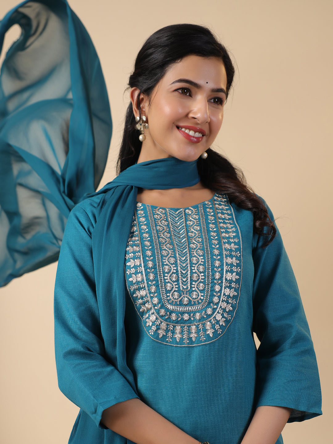Janasya Bright Cotton Blend Embroidered Straight Kurta Set