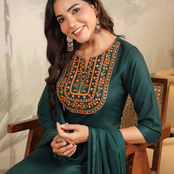 Janasya Dark Cotton Blend Yoke Embroidery Straight Kurta Set