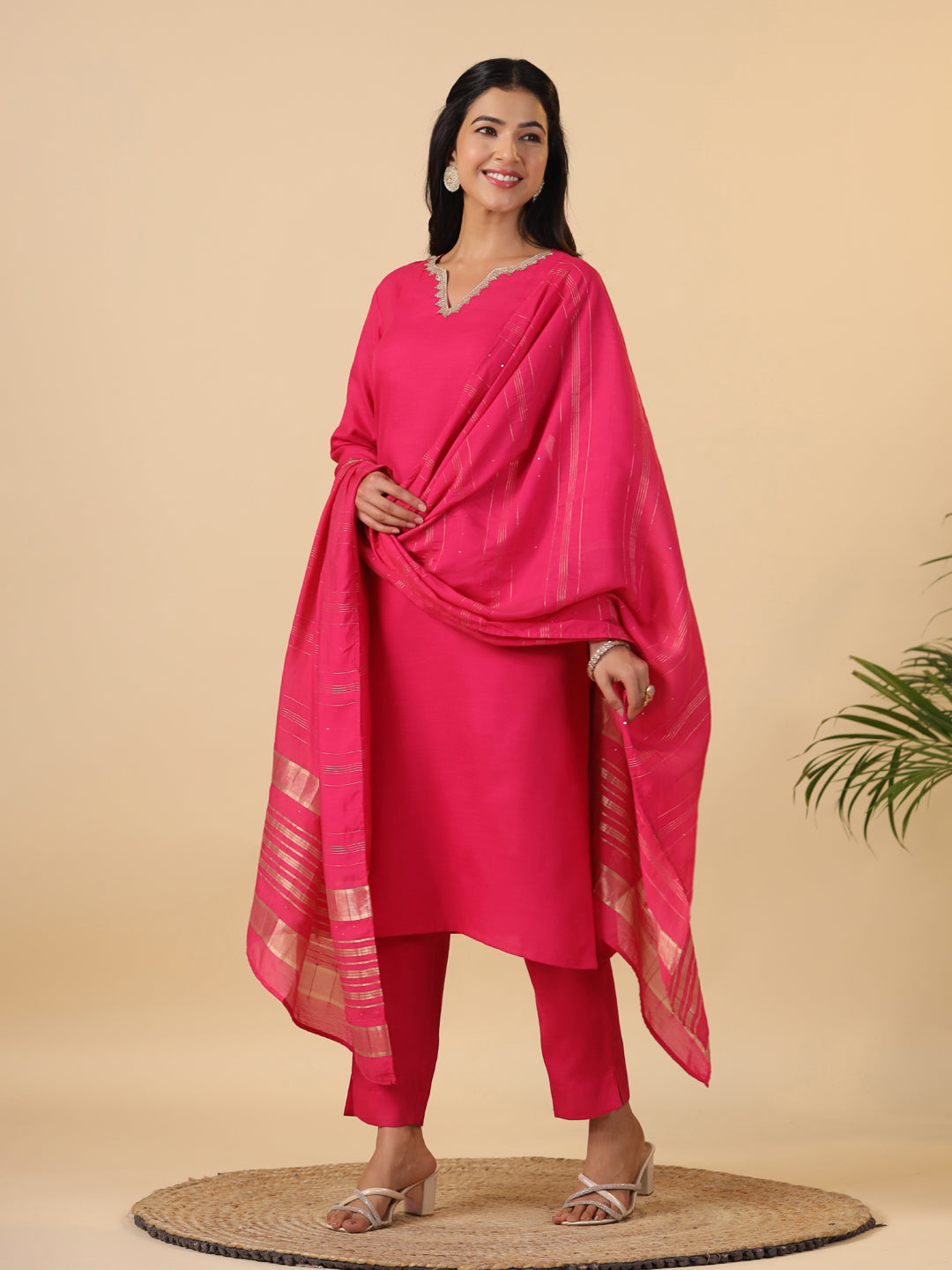 Janasya Bright Cotton Blend Solid Straight Kurta Set