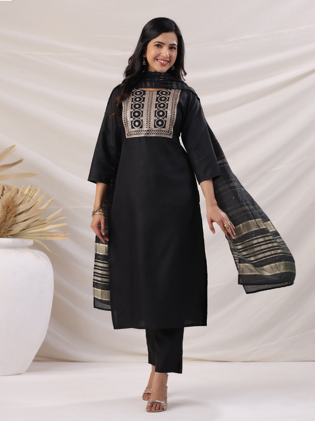 Janasya Dark Cotton Blend Embroidered Straight Kurta Set
