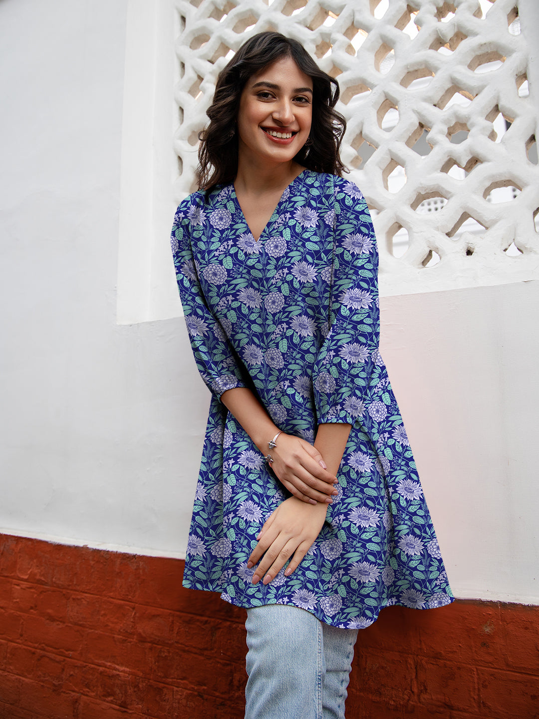 Janasya Dark Georgette Floral A-Line Tunic