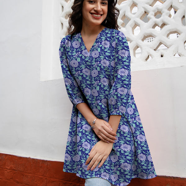 Janasya Dark Georgette Floral A-Line Tunic