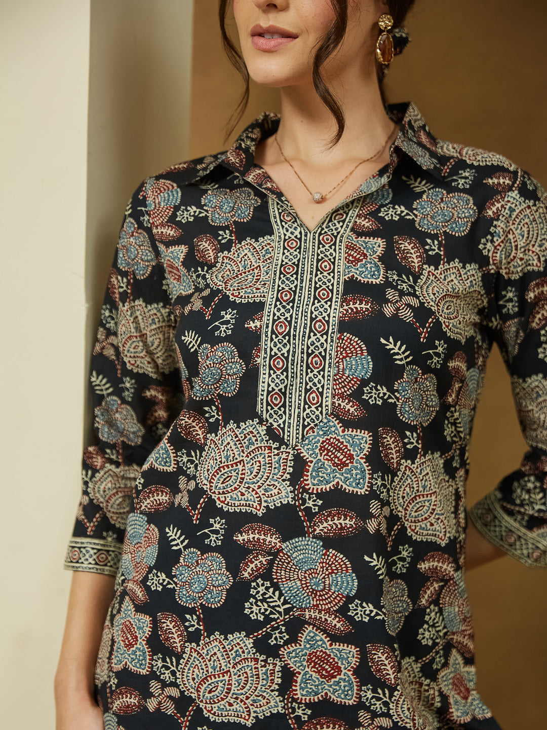 Janasya Dark Cotton Floral Straight Top & Bottom Set