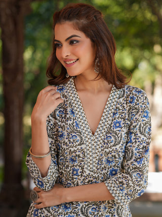 Janasya Light Cotton Floral Straight Kurta Set