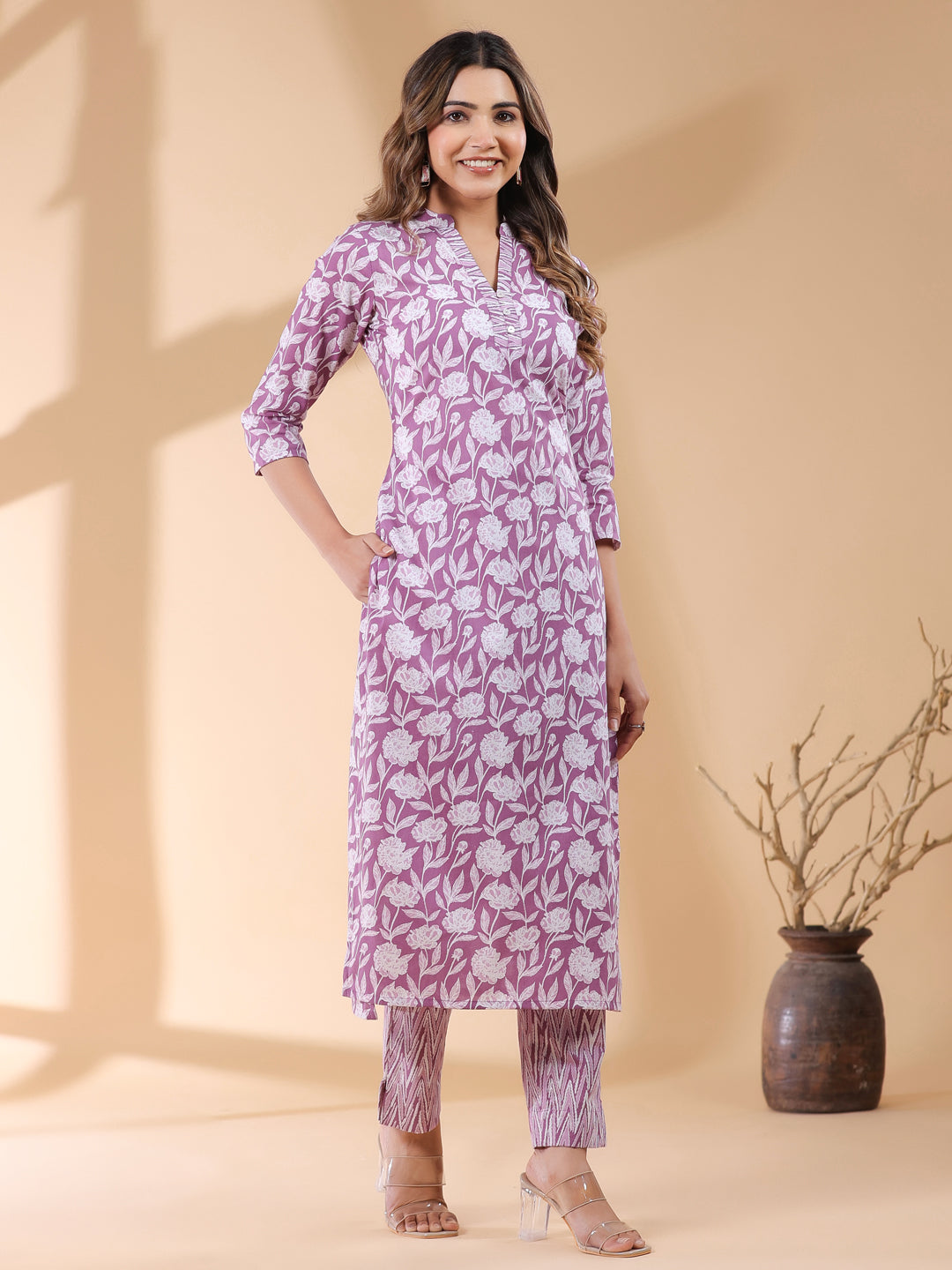 Janasya Light Cotton Floral Straight Kurta Set