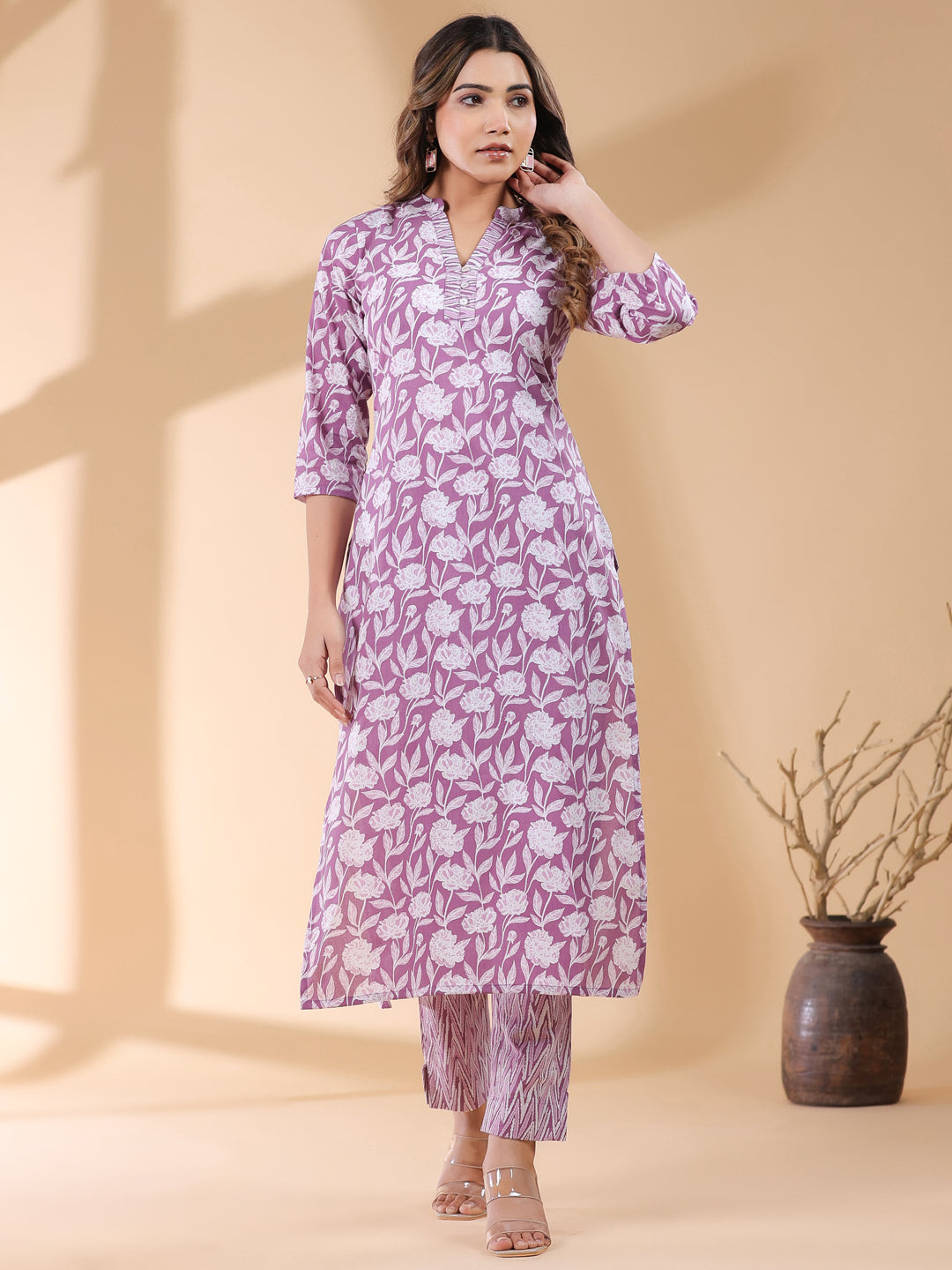 Janasya Light Cotton Floral Straight Kurta Set