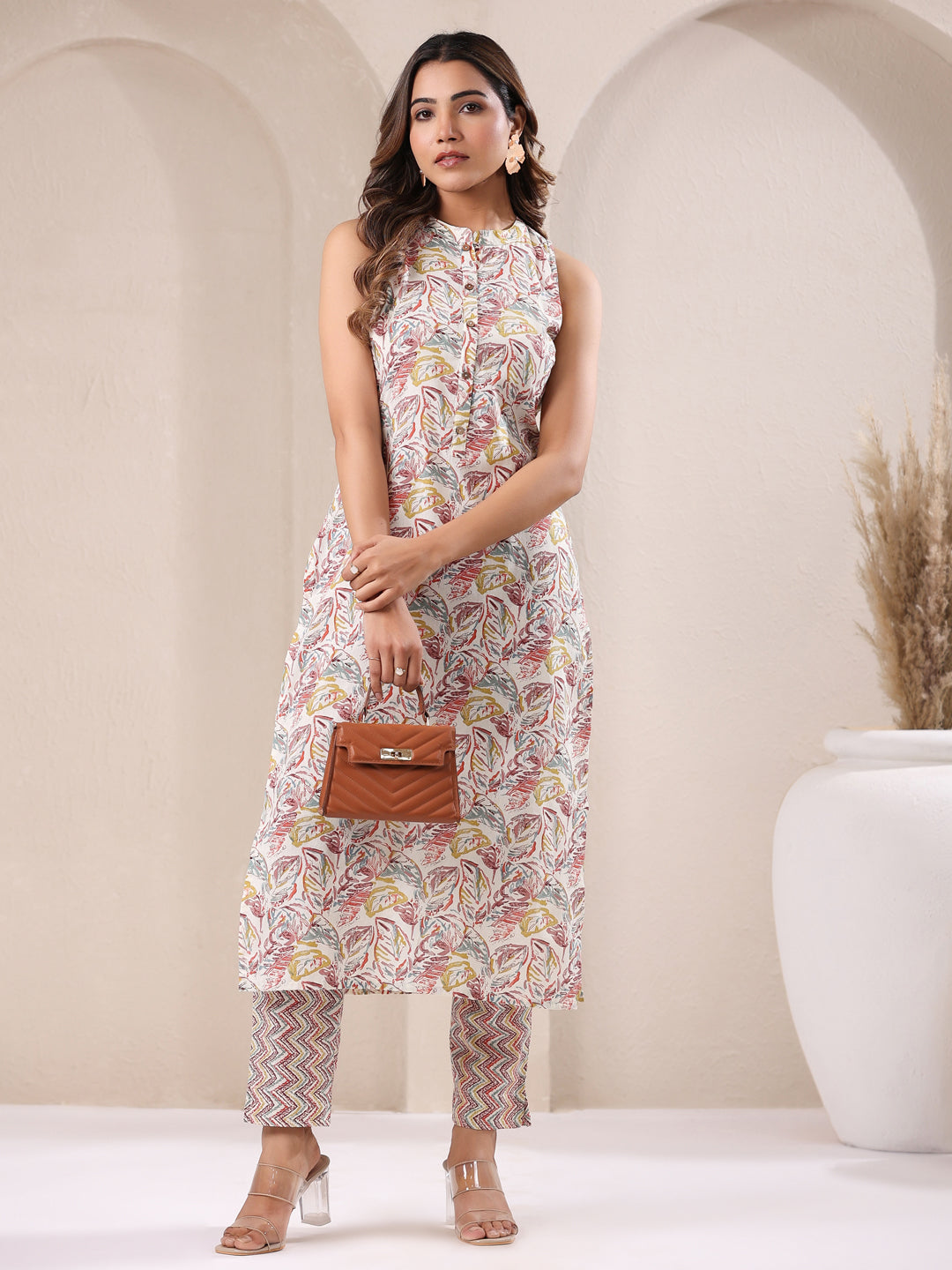 Janasya Light Cotton Floral Straight Kurta Set